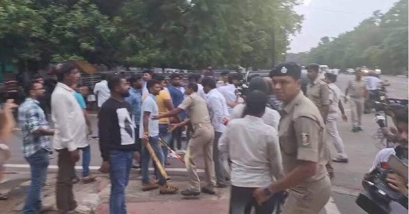 Cow Dung, Stones Thrown As BJP And Congress Workers Clash In Odisha