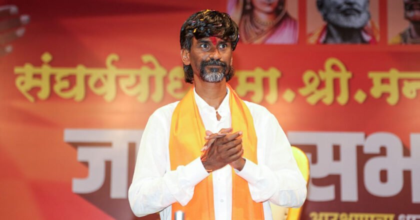 Fadnavis trying to jail & kill me, says Maratha activist Jarange-Patil after ending hunger strike